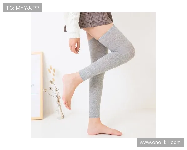 护腿板规则：须为坚固材料且被袜子完全覆盖